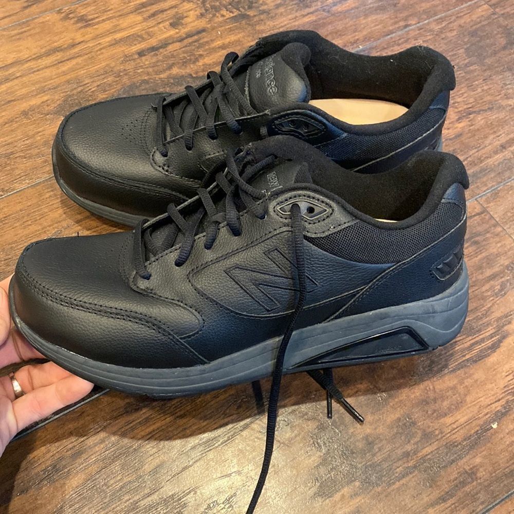 New Balance Men's 928 V3 Lace-up Walking Shoeize 9.5 E EUC all black leather